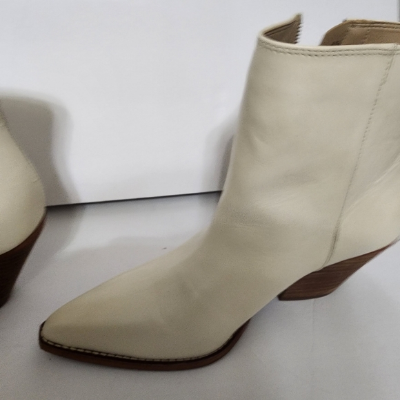 Cream Sam Edelman boots - Picture 6 of 12